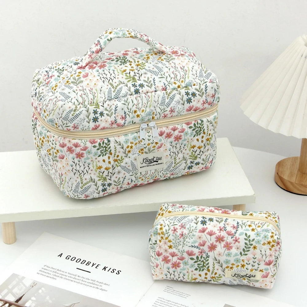 trousse de toilette fleurie