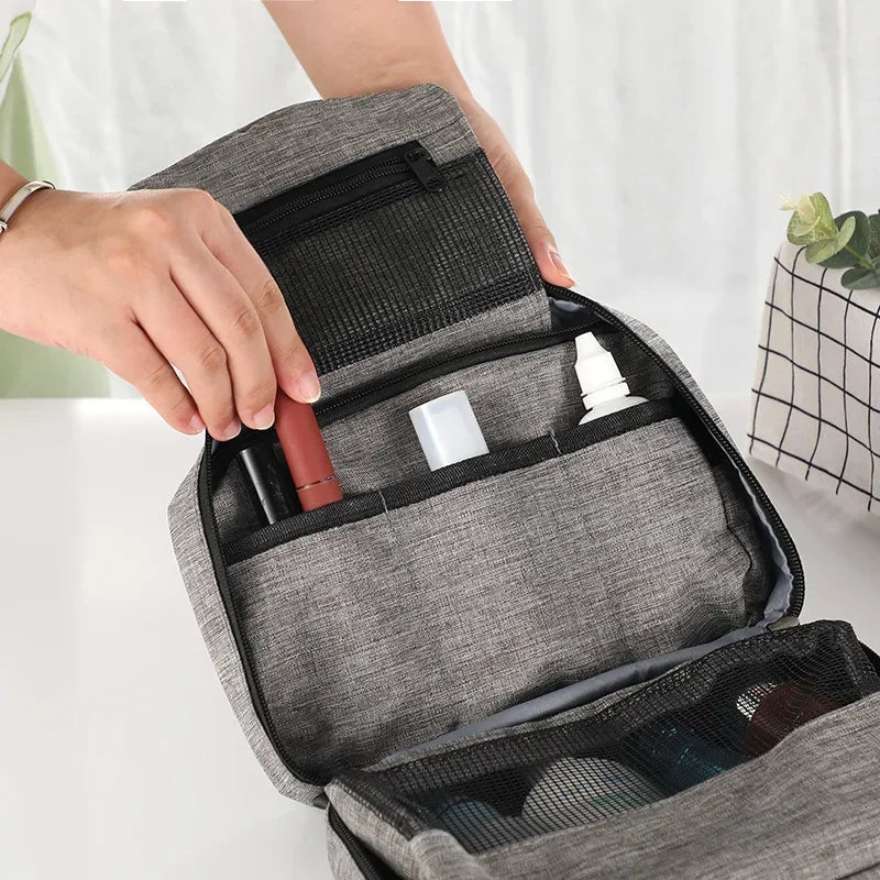 trousse de toilette à suspendre
