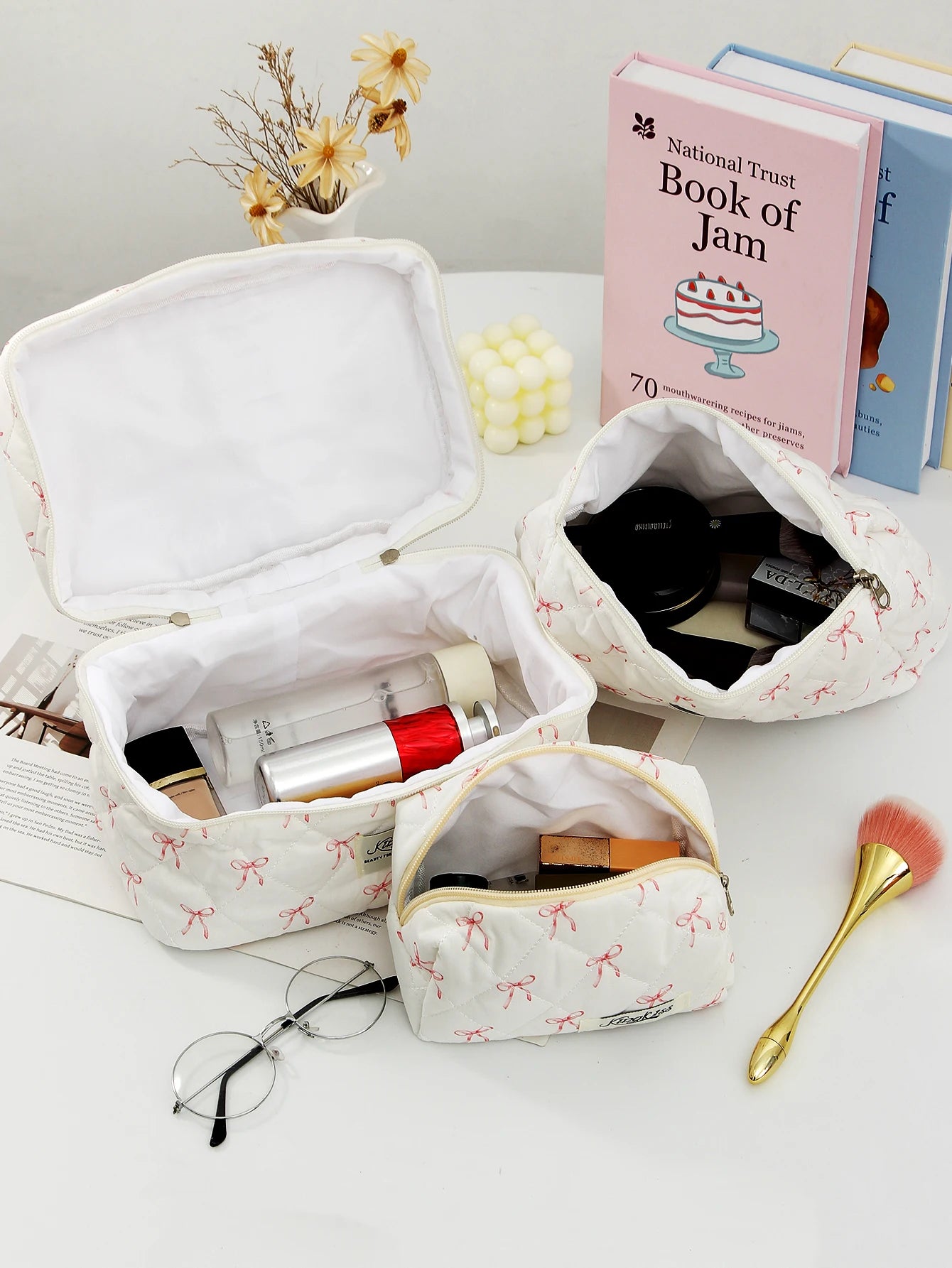 trousse de toilette tissu matelassé