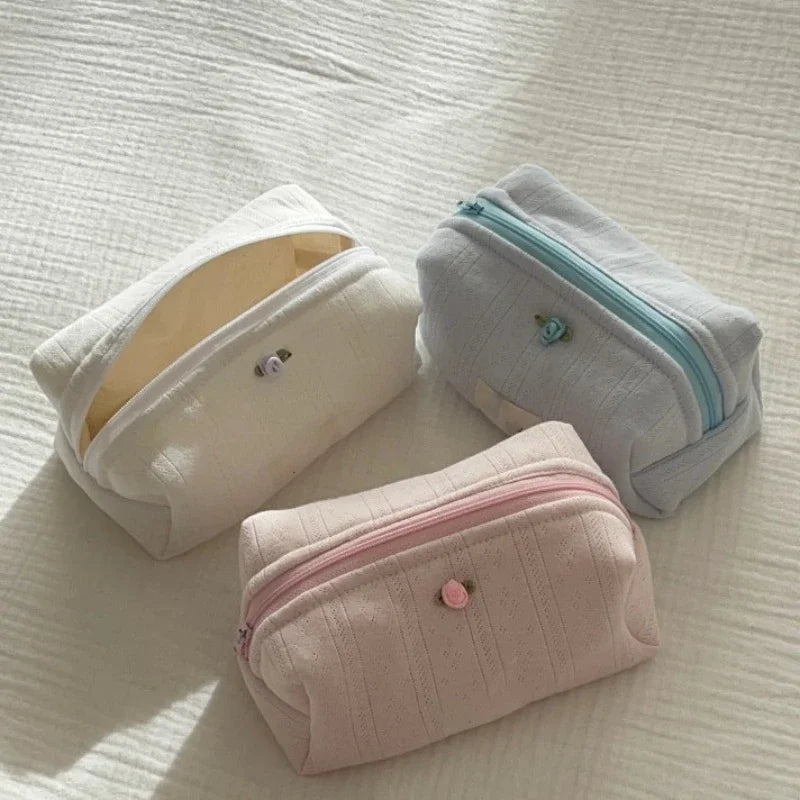 belle trousse de toilette femme