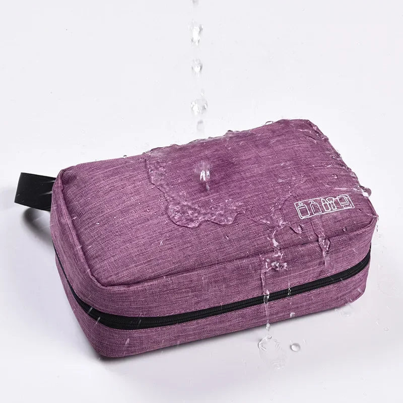 trousse de toilette à suspendre