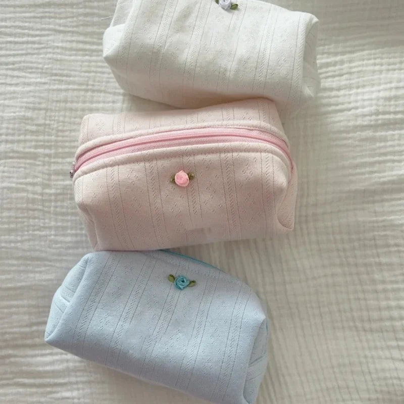 belle trousse de toilette femme