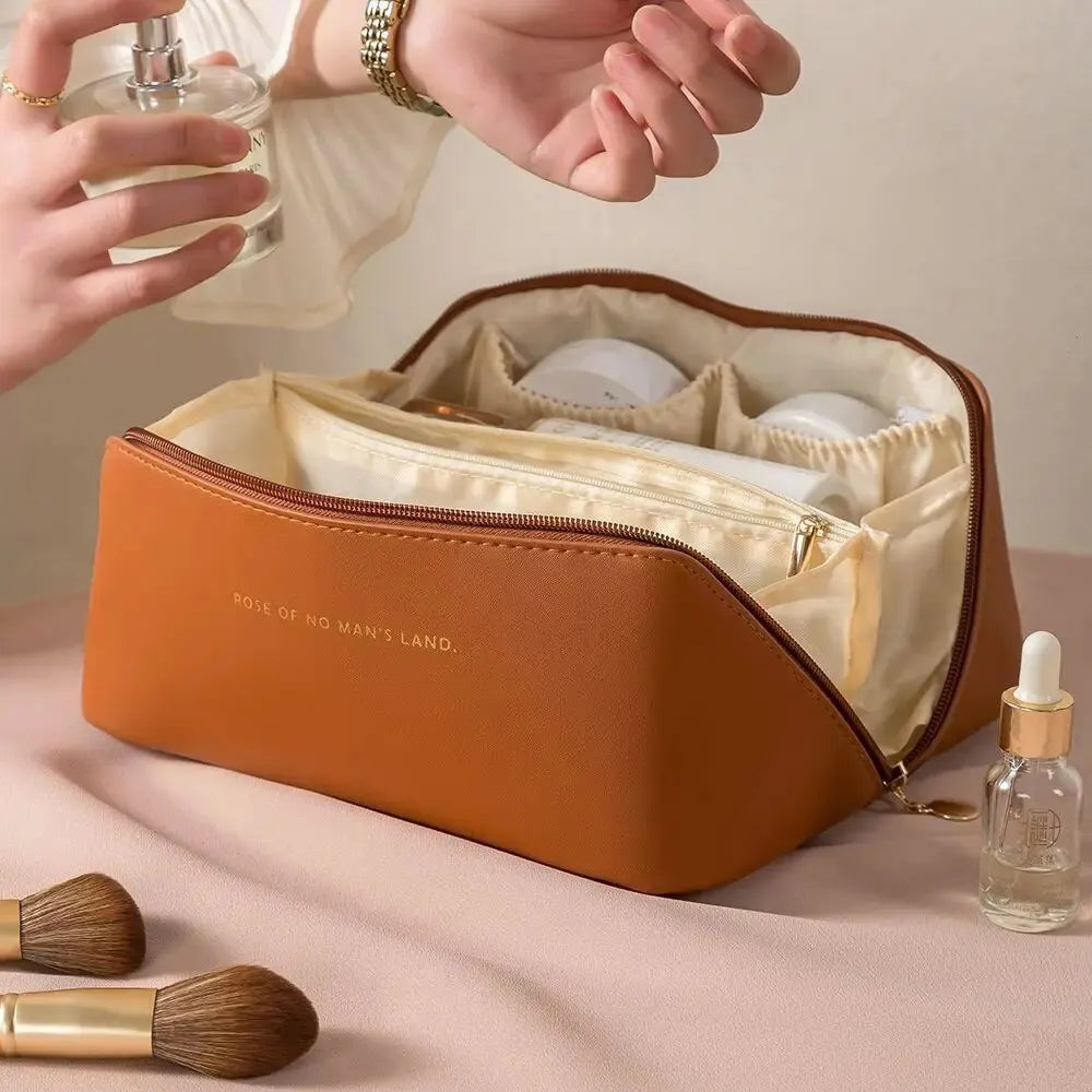 grande trousse de toilette avec compartiment