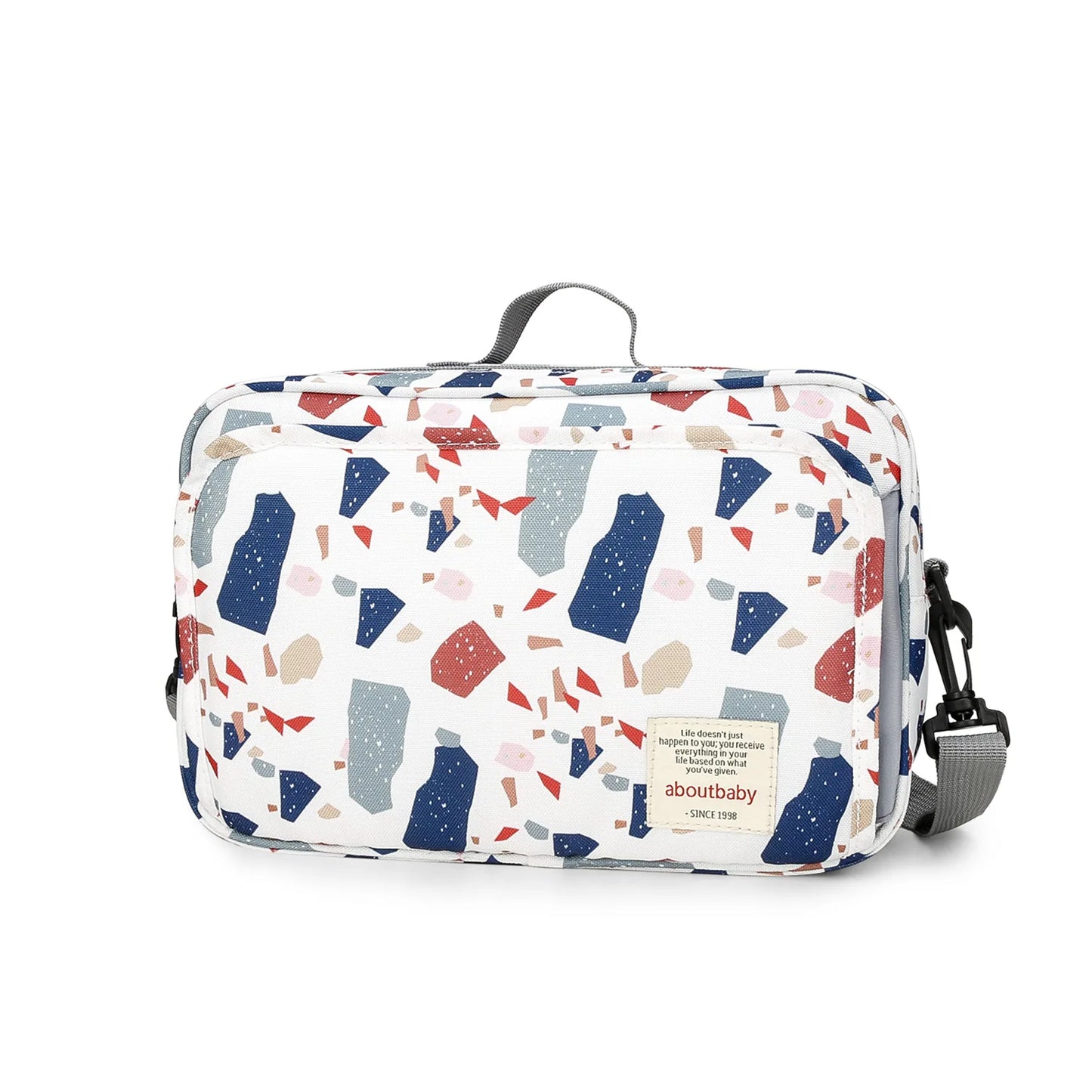 trousse de toilette pour la maternité