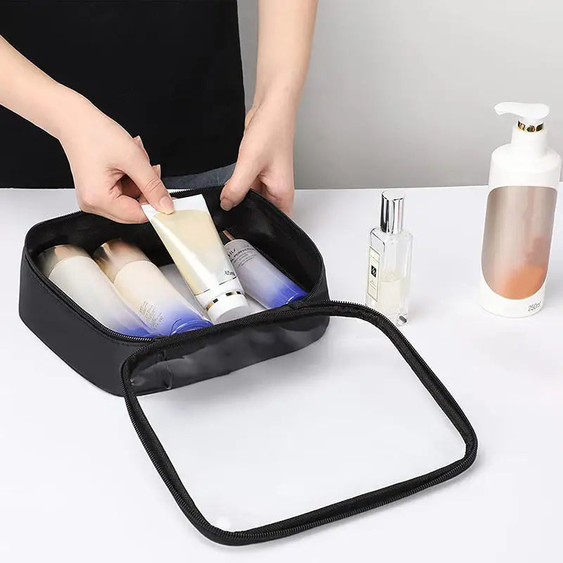 trousse de toilette en plastique