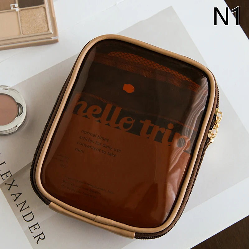 petite trousse de toilette et de maquillage