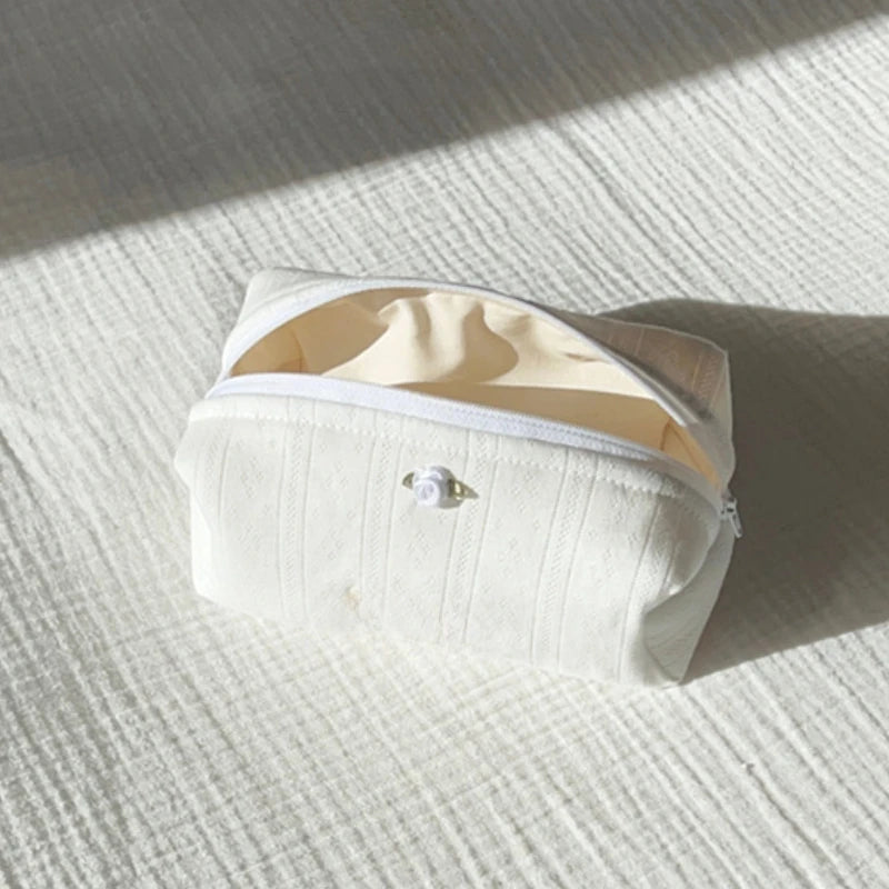 belle trousse de toilette femme