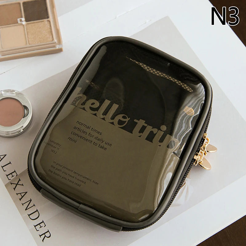 petite trousse de toilette et de maquillage