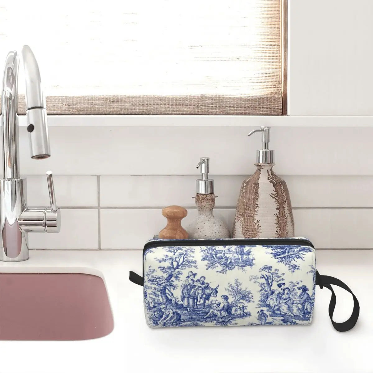 ancienne trousse de toilette