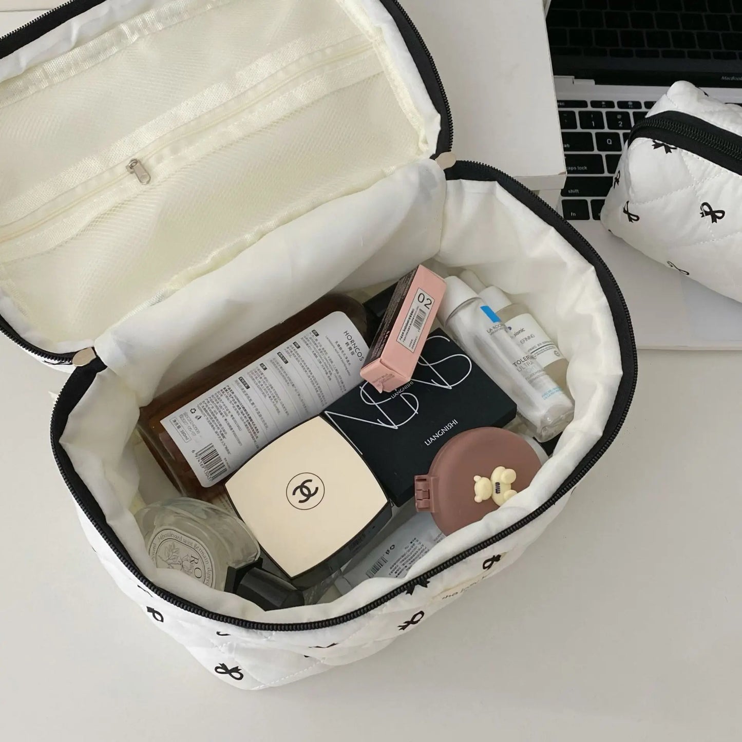 trousse de toilette matelassée