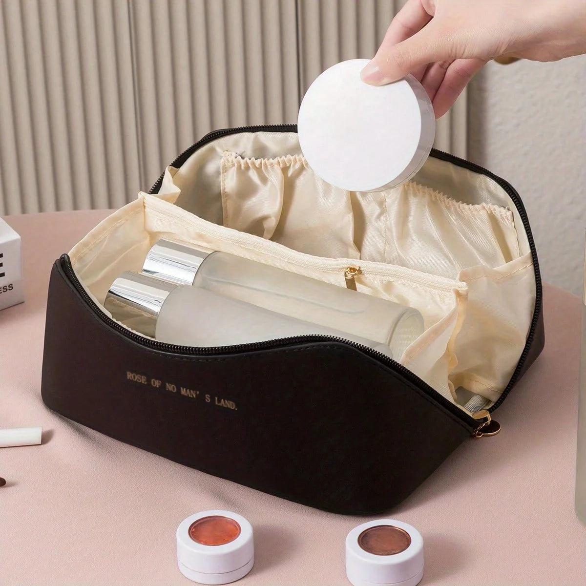 grande trousse de toilette avec compartiment
