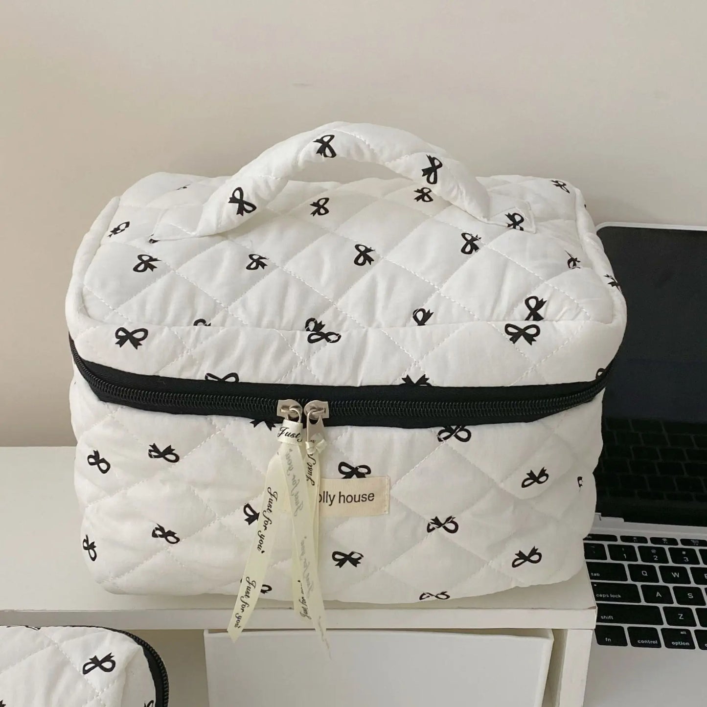 trousse de toilette matelassée