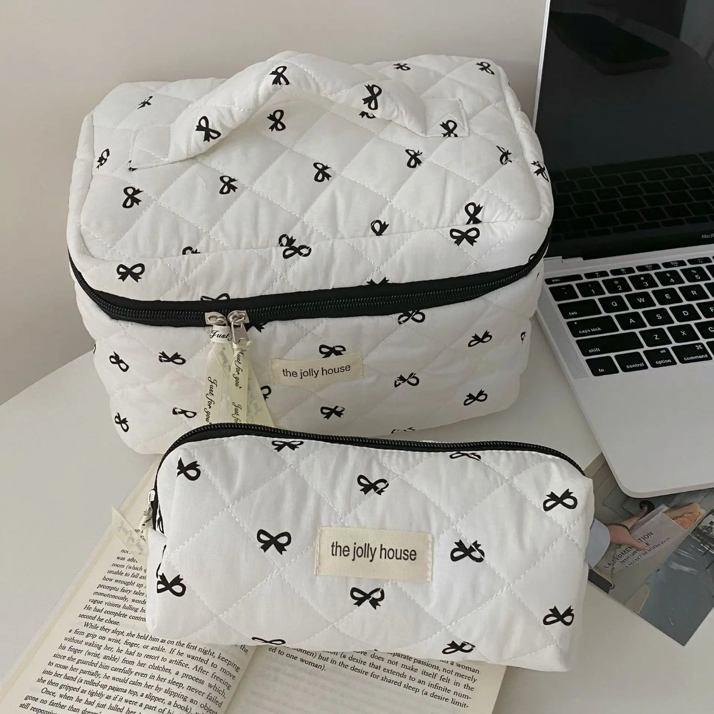 trousse de toilette matelassée