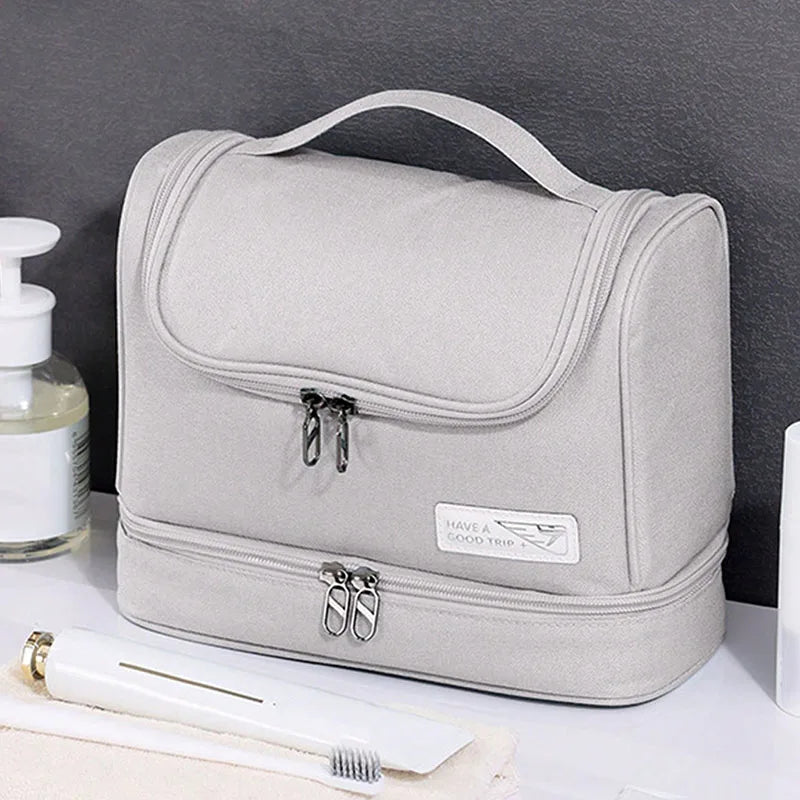 trousse de toilette suspendue