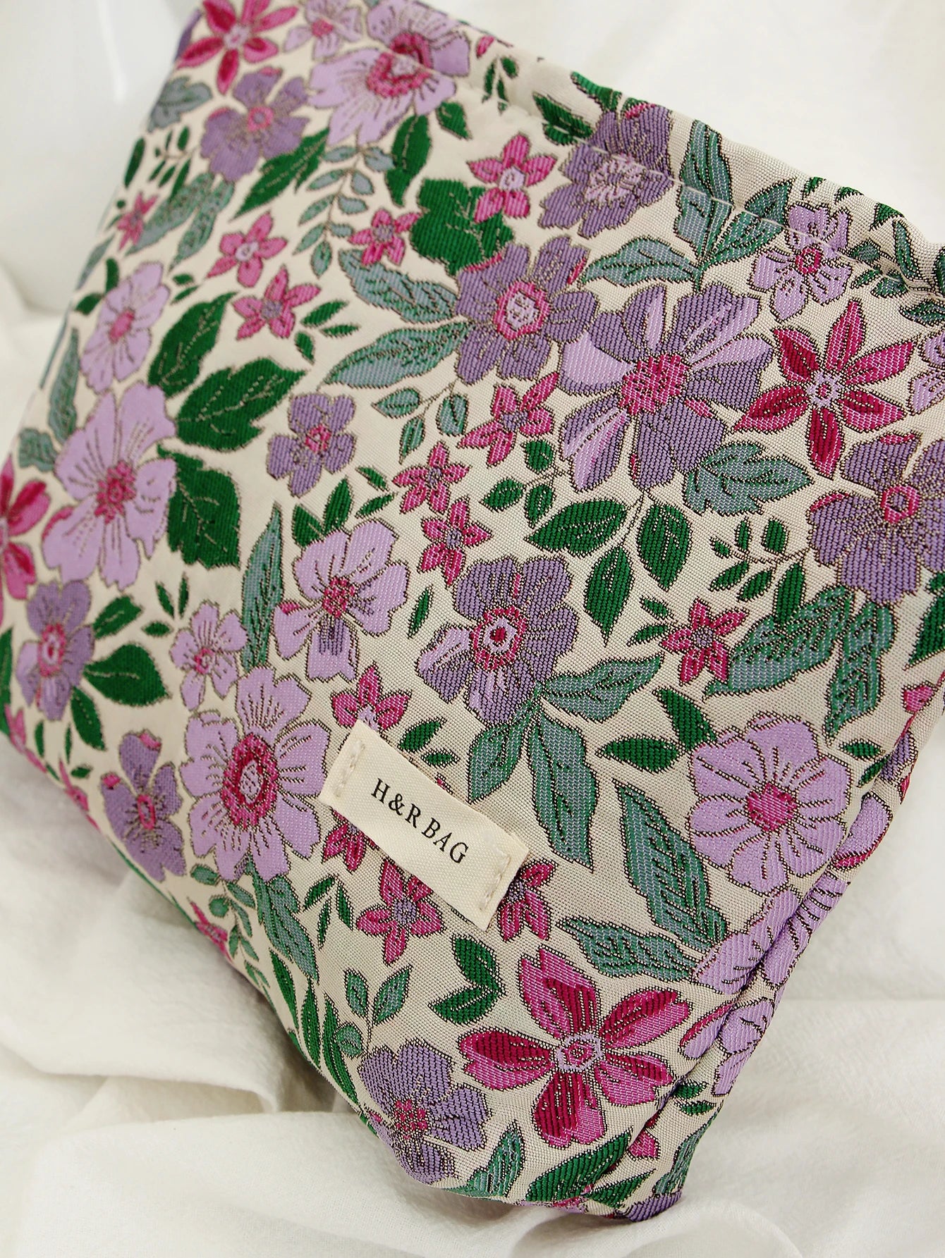 trousse de toilette violette
